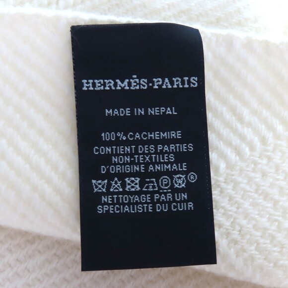 HERMES Chevron Zoom 100% Cashmere Fringe Shawl/Scarf with Leather Logo Patch,...